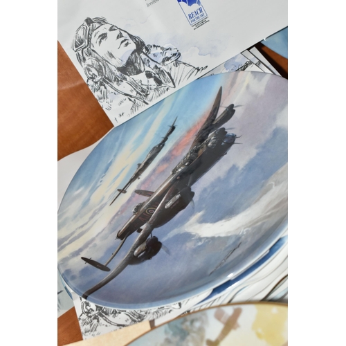 676 - A GROUP OF BOXED AIRCRAFT AND WWI COLLECTOR'S PLATES AND TANKARDS, comprising six Danbury Mint 'Roya... 