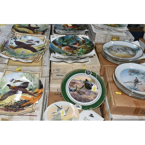 692 - THIRTY NINE BIRD THEMED COLLECTORS PLATES, mainly boxed, series comprising eleven x Royal Grafton 'T... 