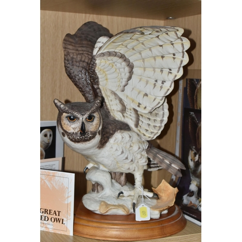 697 - SIX FRANKLIN MINT OWLS AND TWO SETS OF OWL THEMED COLLECTOR'S PLATES, comprising 'the Screech Owl', ... 