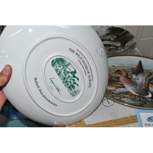 707 - FIVE SETS OF BOXED RIVER AND WILDLIFE THEMED COLLECTOR'S PLATES, comprising four oval plates by the ... 