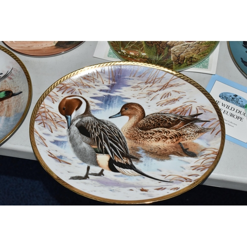 707 - FIVE SETS OF BOXED RIVER AND WILDLIFE THEMED COLLECTOR'S PLATES, comprising four oval plates by the ... 