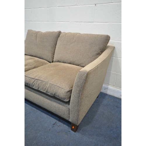 1422 - A UNBRANDED BROWN UPHOLSTERED TWO SEATER SETTEE, length 181cm x depth 98cm x height 76cm (condition ... 