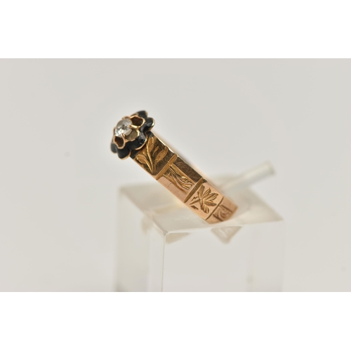 79 - A MID VICTORIAN 15CT GOLD MOUNRING RING, designed as a single old cut diamond, estimated diamond wei... 