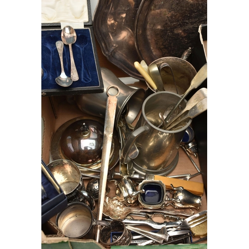 216 - A BOX OF WHITE METAL WARE AND OTHER ITEMS, to include an oval tray, tankards, butter dish, silver pl... 