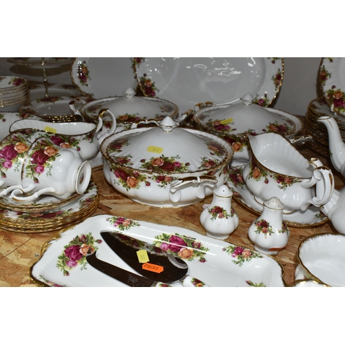 344 - A QUANTITY OF ROYAL ALBERT 'OLD COUNTRY ROSES' PATTERN DINNERWARE, comprising an oval dinner plate, ... 