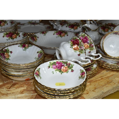 344 - A QUANTITY OF ROYAL ALBERT 'OLD COUNTRY ROSES' PATTERN DINNERWARE, comprising an oval dinner plate, ... 