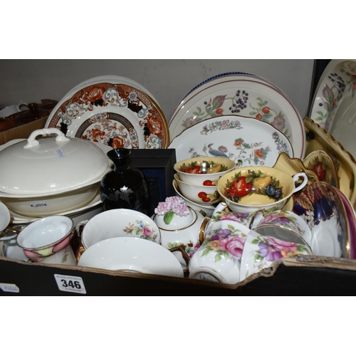 346 - ONE BOX OF TEA WARE AND SUNDRIES, to include a vintage French black glass vase, Queen's China 'Antiq... 