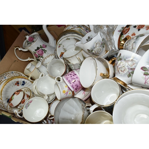 360 - FOUR BOXES OF CERAMICS AND GLASS WARES, to include a uranium glass fruit bowl, a pair of pale pink g... 