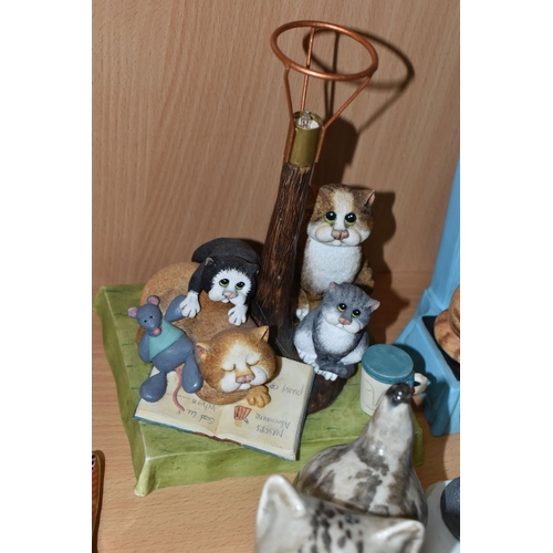 416 - FIVE BORDER FINE ARTS 'COMIC & CURIOUS CATS' FIGURES, AND A WINSTANLEY KITTEN FIGURE, comprising Com... 