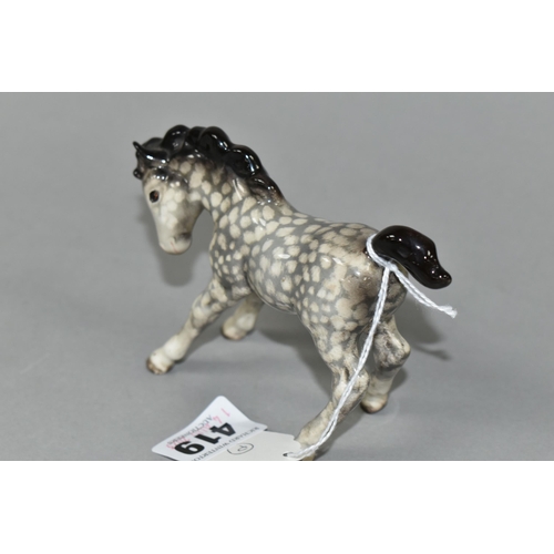 419 - A BESWICK ROCKING HORSE GREY FOAL, model no 1085 (medium, head down), height 8.5cm (1) (Condition Re... 