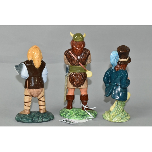 429 - THREE ROYAL DOULTON 'LORD OF THE RINGS' FIGURES, comprising Boromir HN2918, Tom Bombadil HN2924, and... 