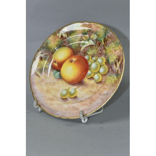 432 - A ROYAL WORCESTER HAND PAINTED FRUIT STUDY SIDE PLATE, signed (John) Freeman, painted with apples an... 