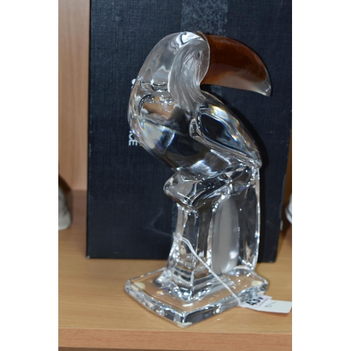 437 - A BOXED DAUM CRYSTAL FIGURE, of a Toucan, signed to the side of its base, approximate height 23cm x ... 