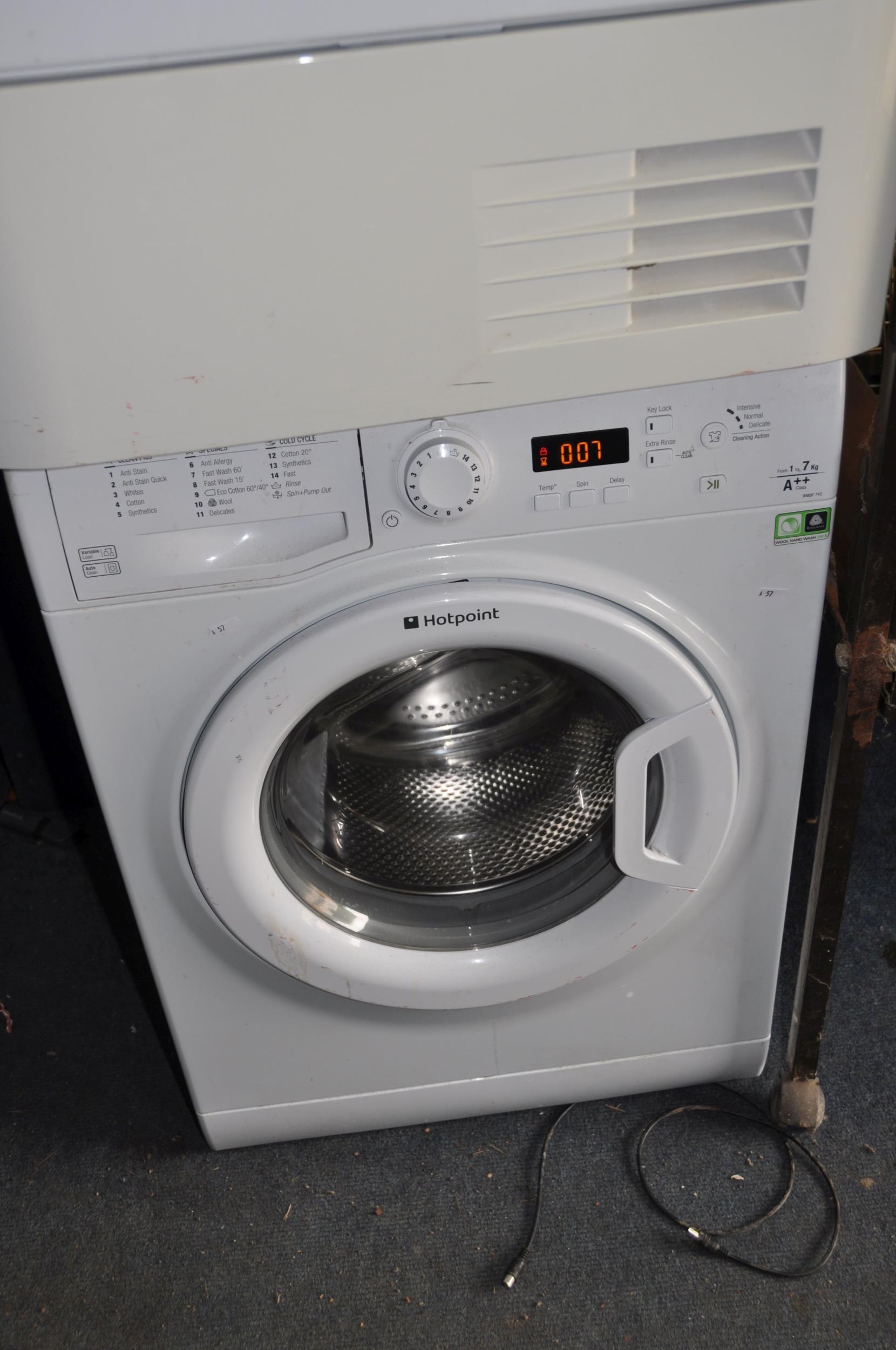 hotpoint washing machine wmbf742