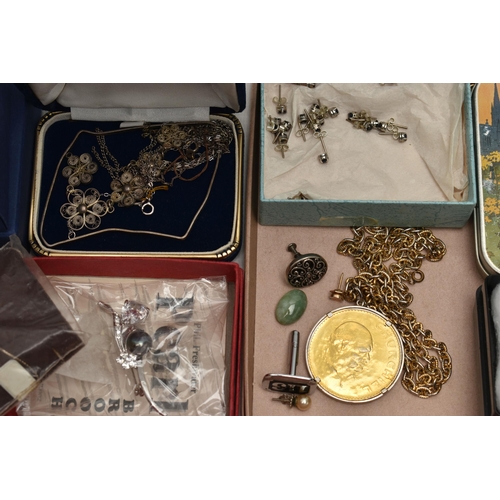 106 - A BOX OF ASSORTED JEWELLERY, to include an AF 'Swarovski' bunch of grapes brooch, a small assortment... 