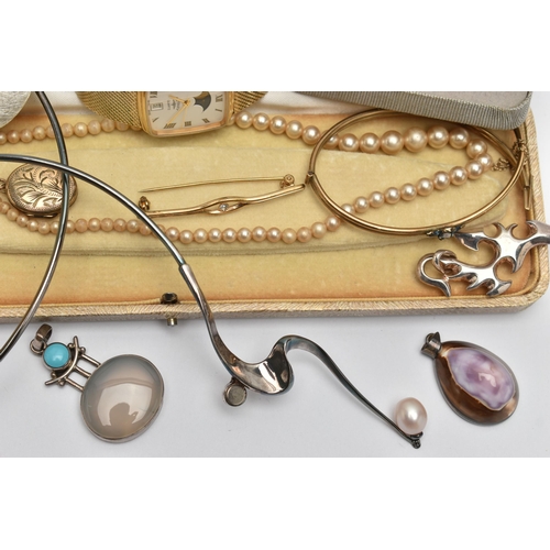 78 - A SELECTION OF WHITE METAL AND COSTUME JEWELLERY, to include a D Lerma Navajo gem set torque bangle ... 