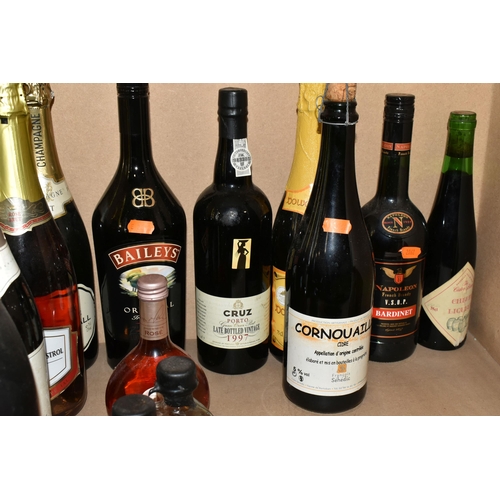 286 - ALCOHOL, A Mixed Collection  containing sixteen assorted sparkling Wines (Asti's, Cava's, etc) and t... 