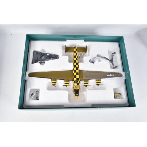 10 - A BOXED CORGI EIGHTH AIR FORCE CONSOLIDATED B-24D LIBERATOR   YOU CAWN'T MISS IT   SCALE 1:72 MODEL ... 