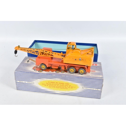 27 - FOUR MECCANO DINKY SUPERTOYS MODEL DIE-CAST VEHICLES, the first a Blaw Knox Bulldozer no.561, red in... 