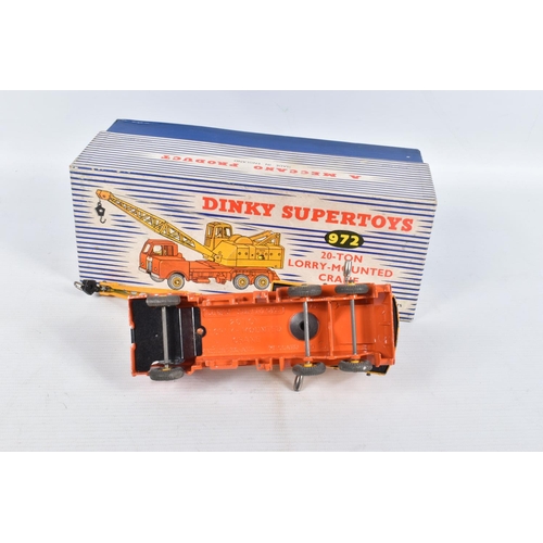 27 - FOUR MECCANO DINKY SUPERTOYS MODEL DIE-CAST VEHICLES, the first a Blaw Knox Bulldozer no.561, red in... 