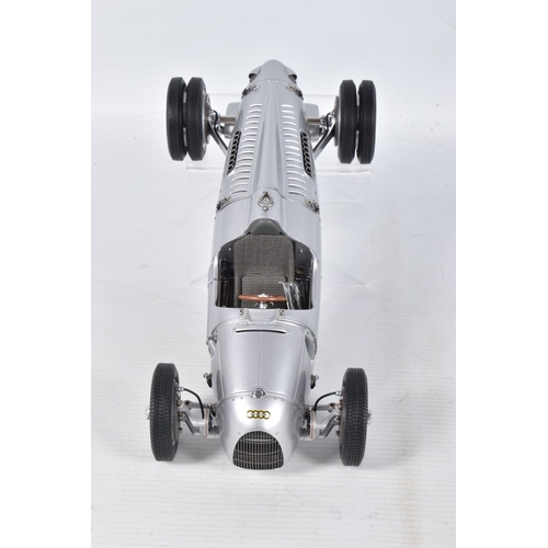 32 - A  BOXED CMC AUTO UNION TYPC, 1936/37 BERGRENNER SCALE 1:18 MODEL VEHICLE, numbered M-053, painted w... 