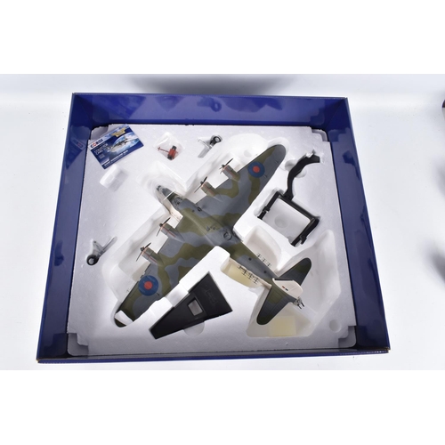 48 - A BOXED CORGI SHORT SUNDERLAND MKIII SCALE 1:72 MODEL AIRCRAFT, numbered AA27501, painted green and ... 