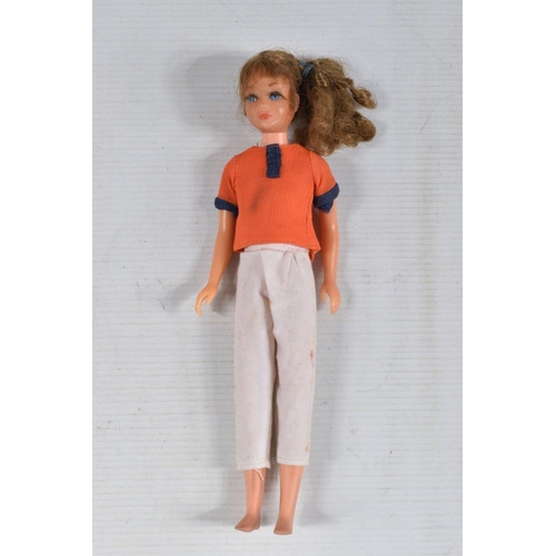 69 - A QUANTITY OF UNBOXED AND ASSORTED VINTAGE DOLLS, to include Barbie's friend Midge, head not marked ... 