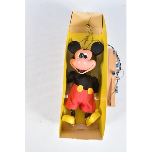 84 - A QUANTITY OF BOXED WALT DISNEY CHARACTER PELHAM PUPPETS, boxed Donald Duck and boxed Mickey Mouse, ... 