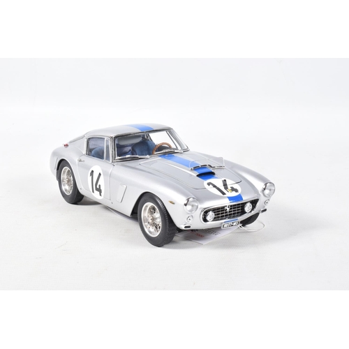 119 - A BOXED CMC FERRARI 250 GT BERLINETTA PASSO CORTO (SWB) COMPETIZIONE LE MANS (1961) 1:18 MODEL VEHIC... 