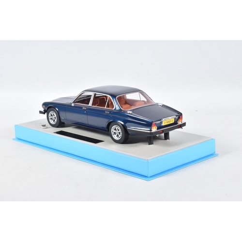 125 - A BOXED LIMED EDITION LS COLLECTIBLES BLUE JAGUAR XJ6 1982 1:18 MODEL VEHICLE, numbered LS025B, dark... 