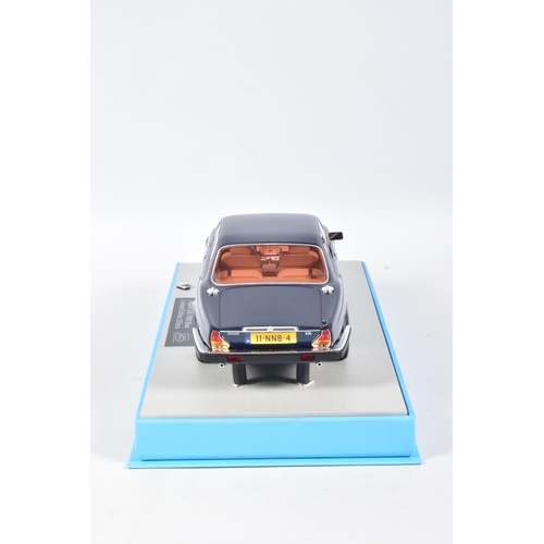 125 - A BOXED LIMED EDITION LS COLLECTIBLES BLUE JAGUAR XJ6 1982 1:18 MODEL VEHICLE, numbered LS025B, dark... 