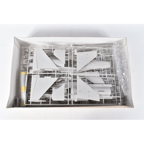 128 - A BOXED UNBUILT HASEGAWA HOBBY KITS F-16C FIGHTING FALCON ' RAMSTEIN' 1:32 MODEL MILITARY AIRCRAFT, ... 