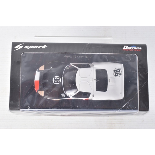 139 - FIVE BOXED SPARK MODELS MINIMAX VEHICLES, to include an Ickx and Thompson Ford GT40 6th Daytona 24H ... 