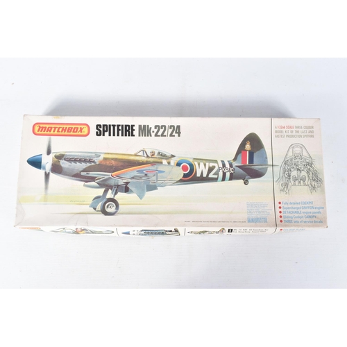 145 - A BOXED AIRFIX 1/24 SCALE SUPERMARINE SPITFIRE Mk.1A CONSTRUCTION KIT, Series 12 No.12001-6, with a ... 