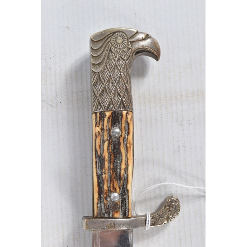 248 - A GERMAN THIRD REICH EAGLE HEAD POLICE BAYONET, this is in good condition and the handle is made fro... 