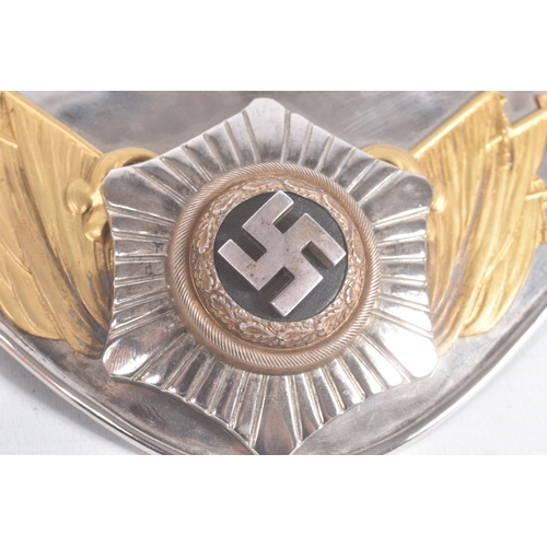 267 - A THIRD REICH GERMANY FLAG BEARERS GORGET, this is a bi coloured metal finish with a prominent Swast... 