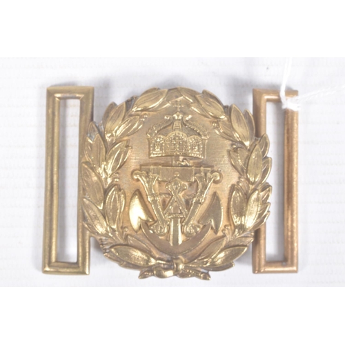 284 - AN IMPERIAL GERMANY NAVY OFFICERS BELT BUCKLE, this is the 1890 pattern version and was used on offi... 