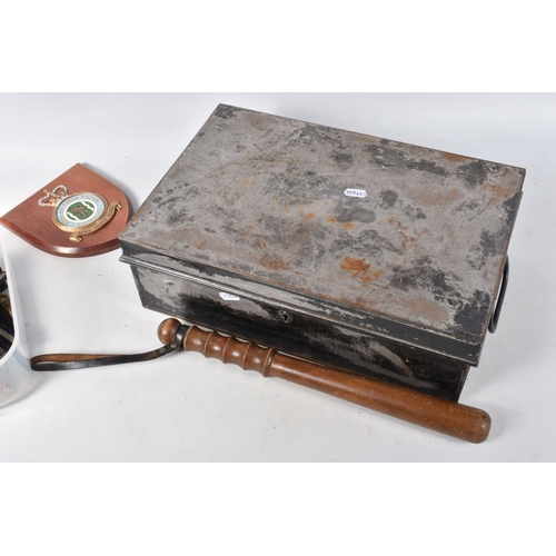 340 - A TIN CONTAINING VARIOUS RAF RELATED ITEMS AND A TRUNCHEON, the RAF items include a white metal swee... 