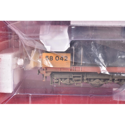 182 - A BOXED HELJAN OO GAUGE CLASS 58 LOCOMOTIVE, 'Ironbridge Power Station' No.58 58042,Railfreight  gre... 