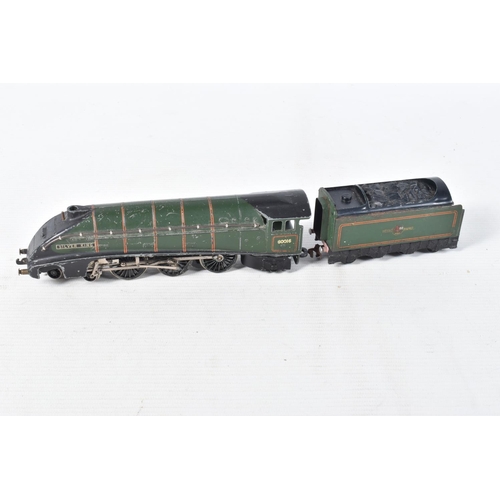 199 - A BOXED HORNBY DUBLO A4 CLASS LOCOMOTIVE 'Silver King' No.60016 (EDL11), converted for two rail oper... 