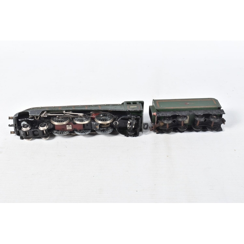 199 - A BOXED HORNBY DUBLO A4 CLASS LOCOMOTIVE 'Silver King' No.60016 (EDL11), converted for two rail oper... 