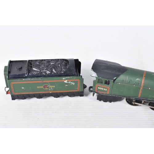 199 - A BOXED HORNBY DUBLO A4 CLASS LOCOMOTIVE 'Silver King' No.60016 (EDL11), converted for two rail oper... 