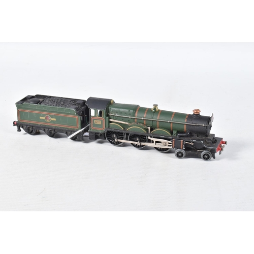 209 - A BOXED HORNBY DUBLO CASTLE CLASS LOCOMOTIVE AND TENDER, 'Bristol Castle' No.7013, B.R. lined green ... 