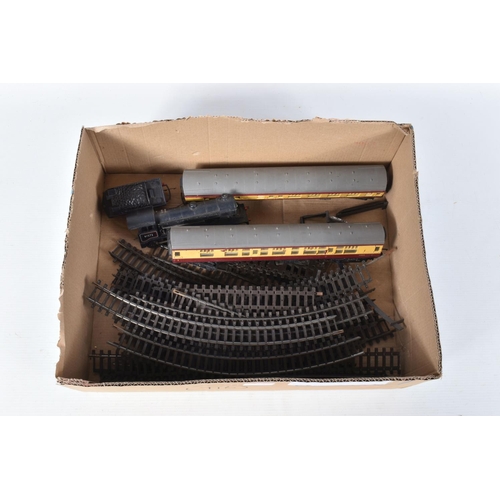 210 - A PART BOXED TRI-ANG HORNBY OO GAUGE 'THE GOODS' SET, No.RS11, comprising Freelance Industrial Tank ... 