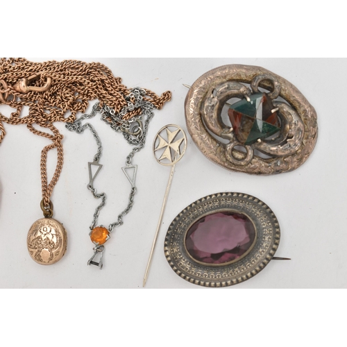 108 - AN ASSORTMENT OF JEWELLERY, to include a white metal and agate Scottish brooch, a white metal and pa... 