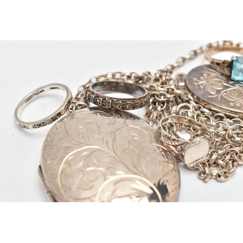 117 - AN ASSORTMENT OF SILVER AND WHITE METAL JEWELLERY, to include a large silver locket, suspended from ... 