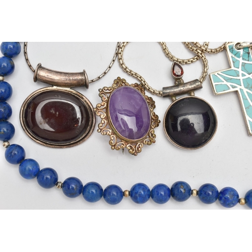 120 - A BOX OF JEWELLERY, to include a beaded lapis lazuli necklace fitted with a white metal spring clasp... 