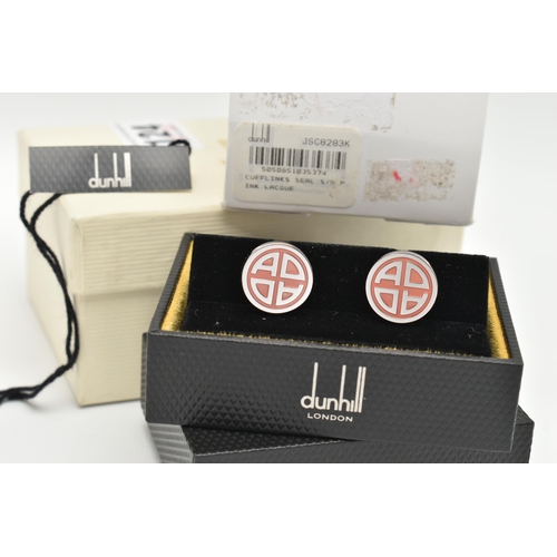 124 - A BOXED PAIR OF 'DUNHILL' CUFFLINKS, stamped 925 signed 'Dunhill', whale back fittings, with fitted ... 