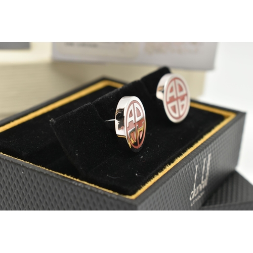 124 - A BOXED PAIR OF 'DUNHILL' CUFFLINKS, stamped 925 signed 'Dunhill', whale back fittings, with fitted ... 