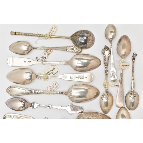 181 - A BAG OF LATE 19TH AND 20TH CENTURY RUSSIAN SILVER AND WHITE METAL SPOONS, various patterns and desi... 